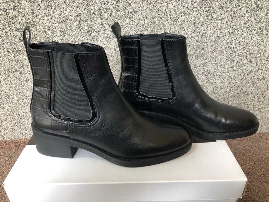 Botine bleumarin din Italia, marimea 37