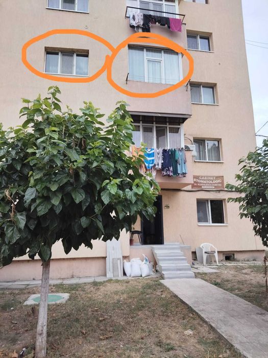 Apartment doua camere de vanzare in Rovinari