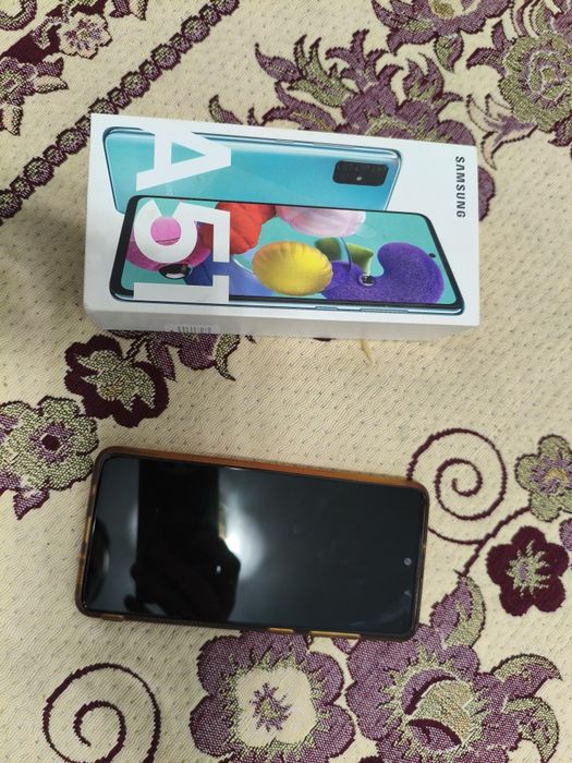 Самсунг А51 продаеться