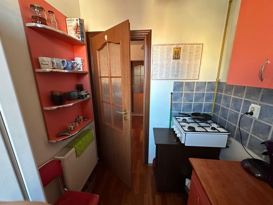 Inchiriez garsoniera