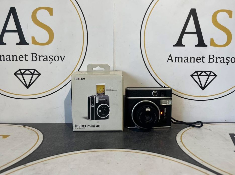 Aparat foto instant Fujifilm Instax Mini 40 la cutie
