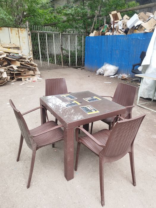 Продается Столы, стулья