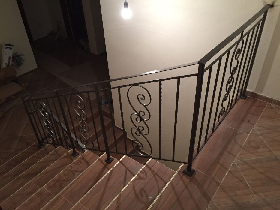 Метални конструкции - врати, решетки, парапети, огради и др.