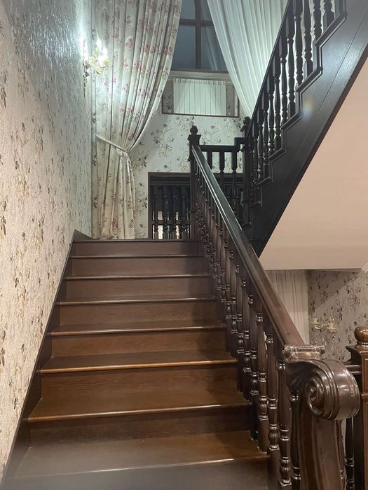 2 этажды коттедж сатылады