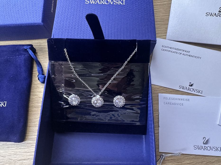 Set Swarovski colier si cercei angelic argintiu