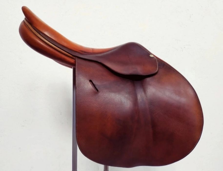 Sa sarituri Butet 18" 2009