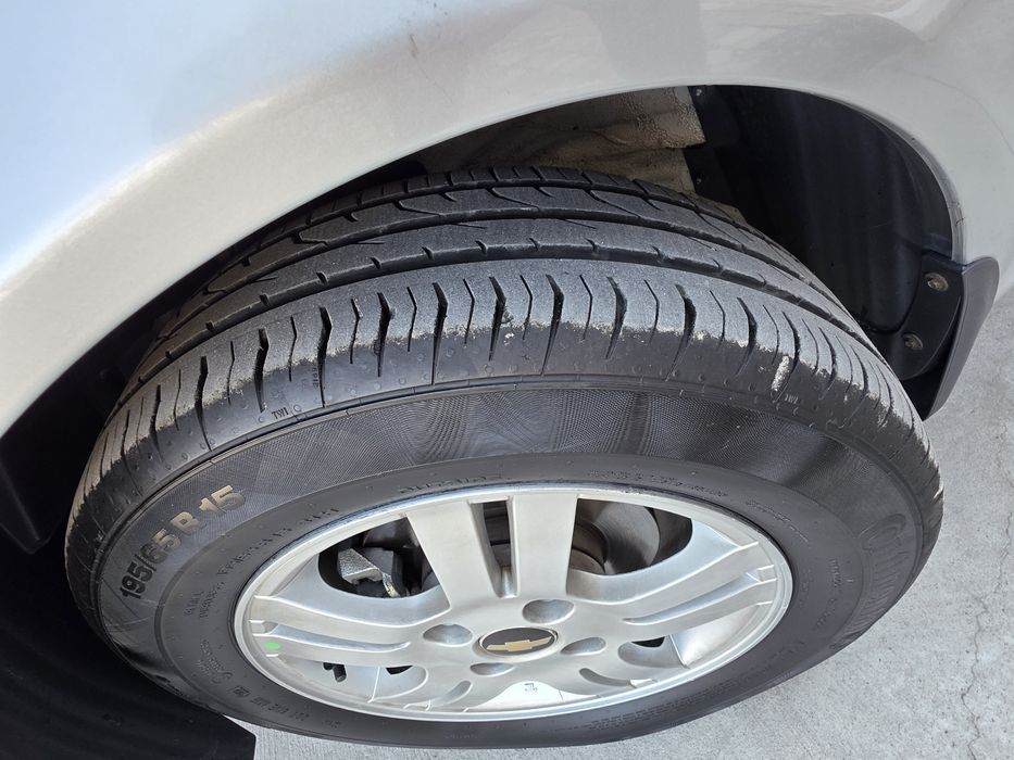 Lacetti 1,6 автомат СРОЧНО сотилади.