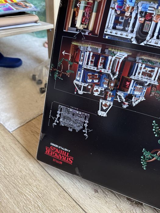 Lego Stranger Things Creel House si Cadou WSQK The Squawk Radio Station Exclusiv Limitat GWP Rar Nou