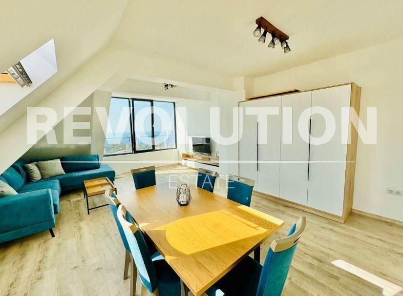 Тристаен апартамент в района на Бриз!