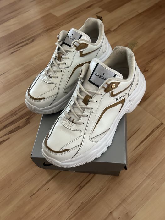 Обувки Trussardi