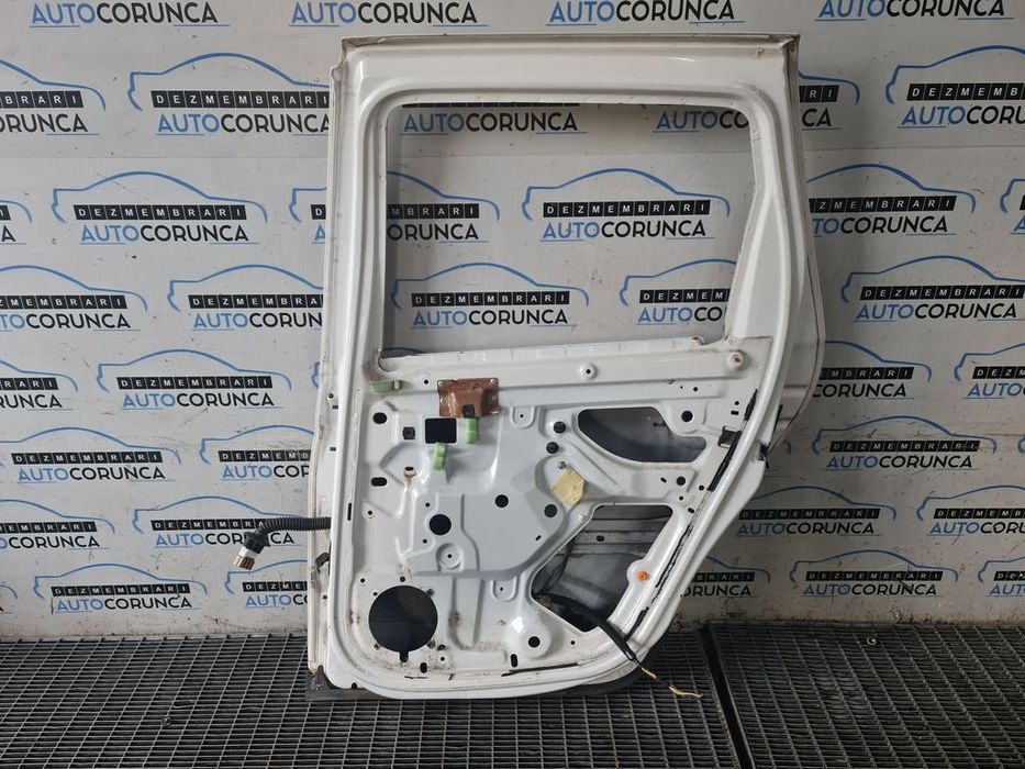 Usa Dreapta Spate Dacia Duster 2010 - 2013 SUV 4 Usi ALB (1304)