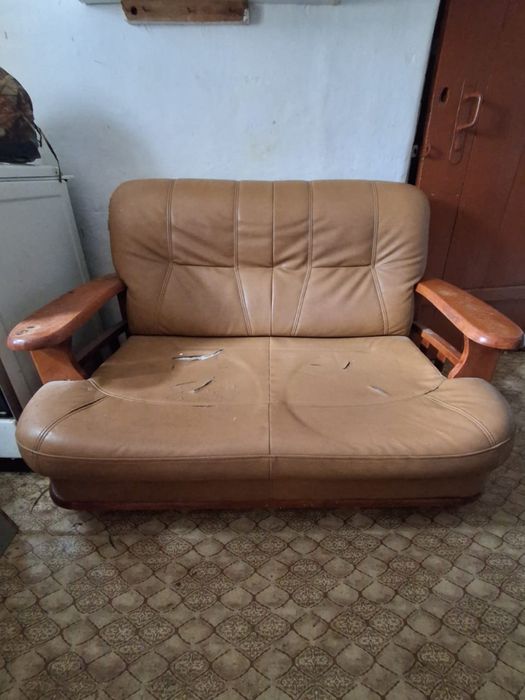 Продам б/у диван за 5000тг.