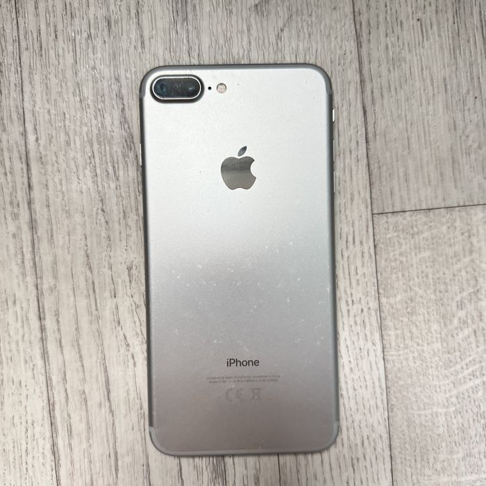 Айфон 7+ 32 гб состаяние идиал