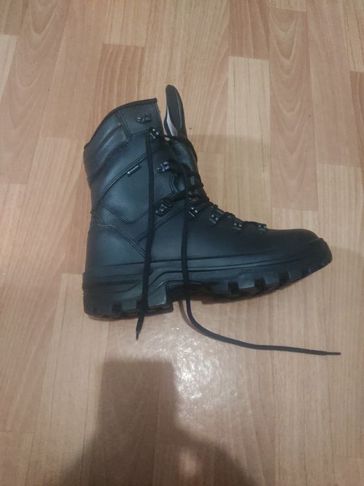 Ботинки зимние с высокими берцами