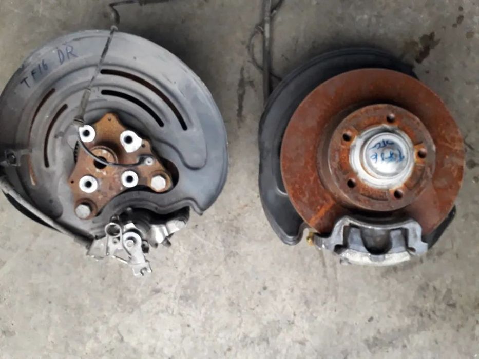 fuzeta stanga dreapta spate renault trafic 3 1.6 dci 2014 2015 2016 2017 2018 2019