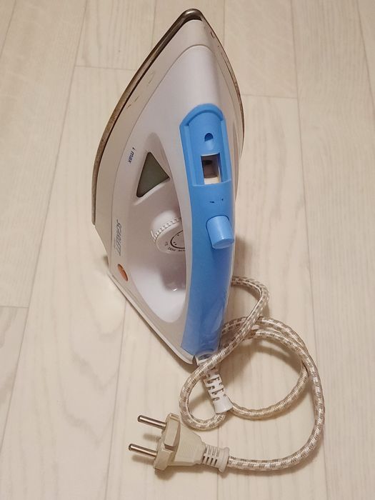 Утюг маленький для глажки