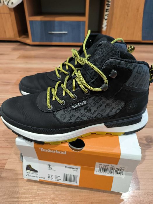 Продавам обувки Timberland №43, черни, топ състояние.