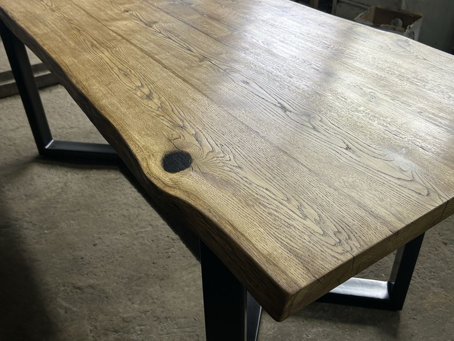 Продам стол из массива дуба