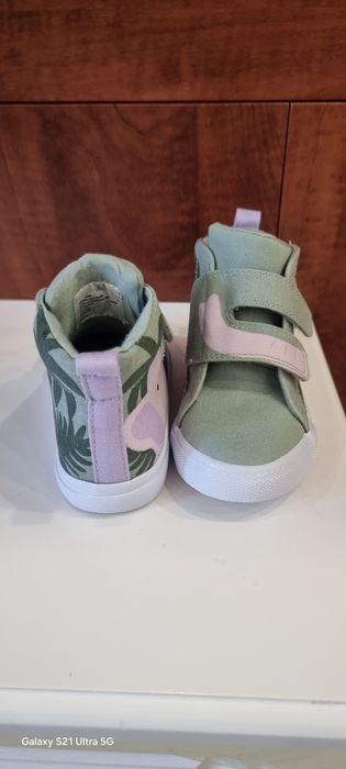 Детская обувь новые