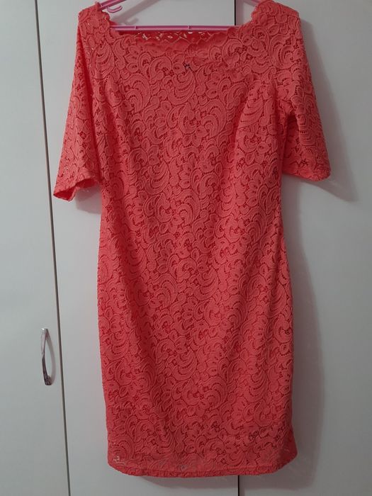 Рокля цвят корал. Orsay