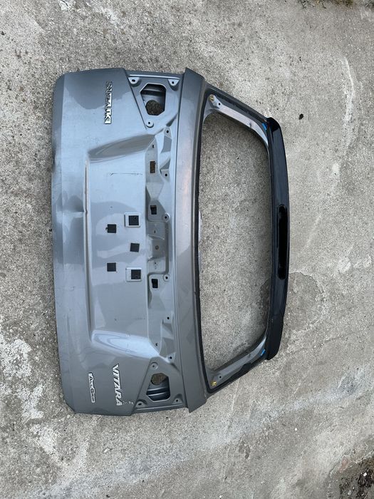 Hayon suzuki vitara.