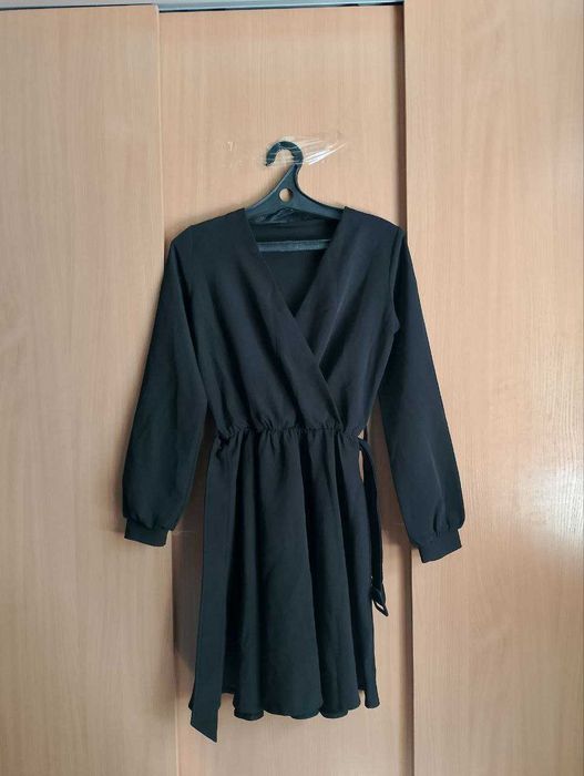 Продам платье размер xs