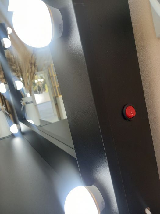 Зеркало трюмо для салона