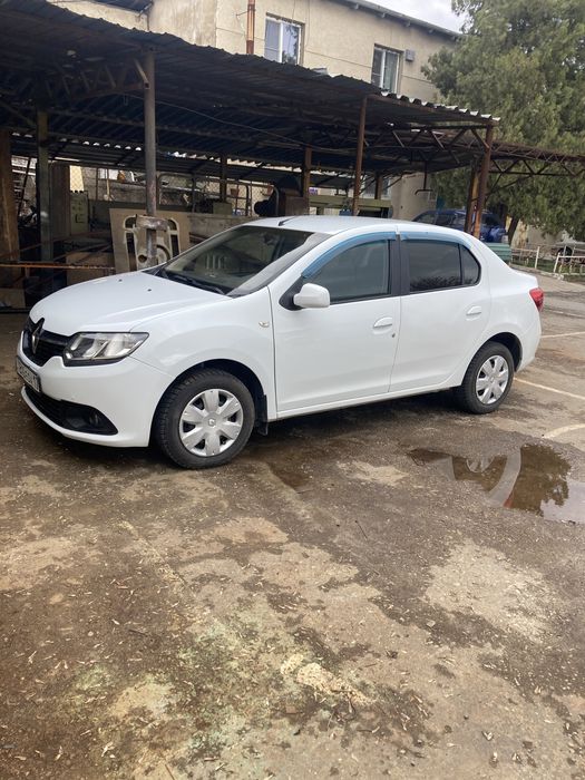 Логан 2015 год 1,6 мотор 8 клапаный