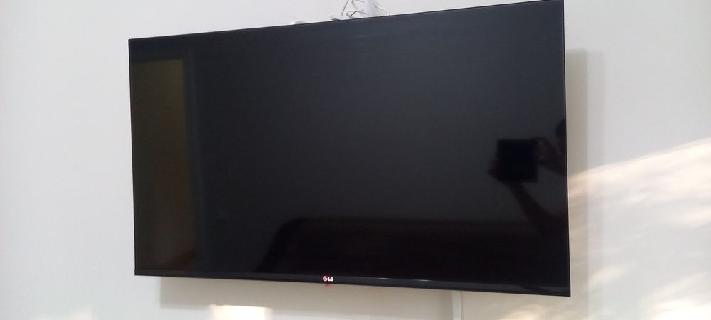 Телевизор LG смарт