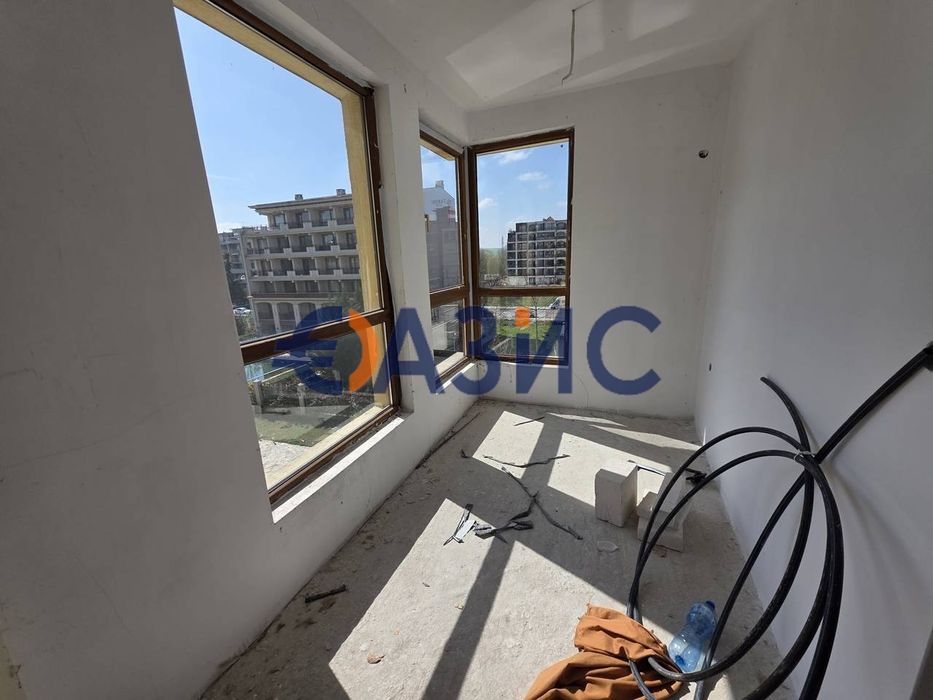 Продава се Двустаен апартамент в к.к. Слънчев бряг - 49 кв.м за 594 €/кв.м - Снимка #2