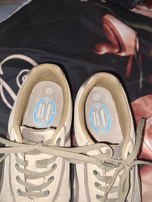 Спортни обувки, нямат забележки,#37