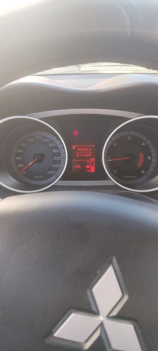 Vand Mitsubishi Outlander II 2008