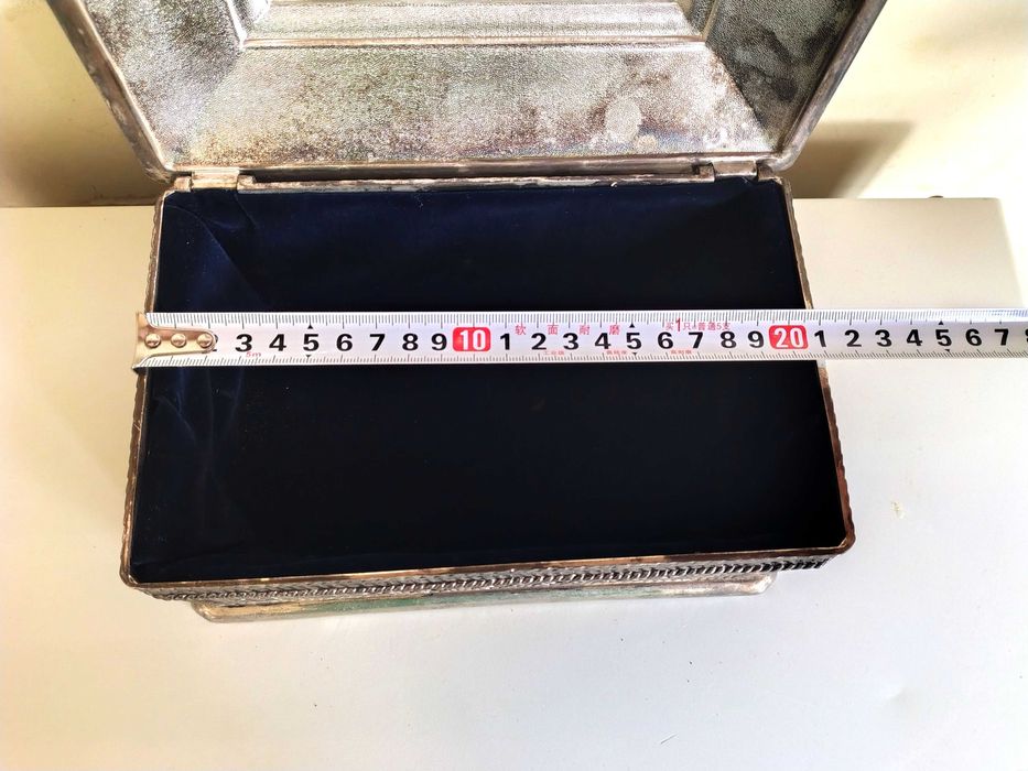 Страхотна Стара Посребрена Кутия За Бижута