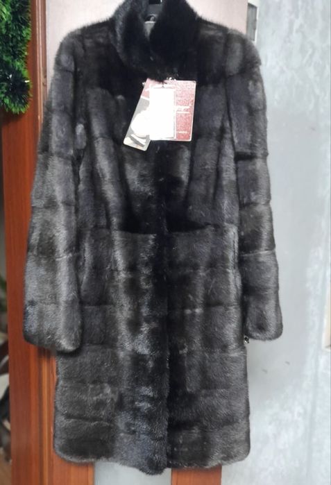 Продам шубу натуральную