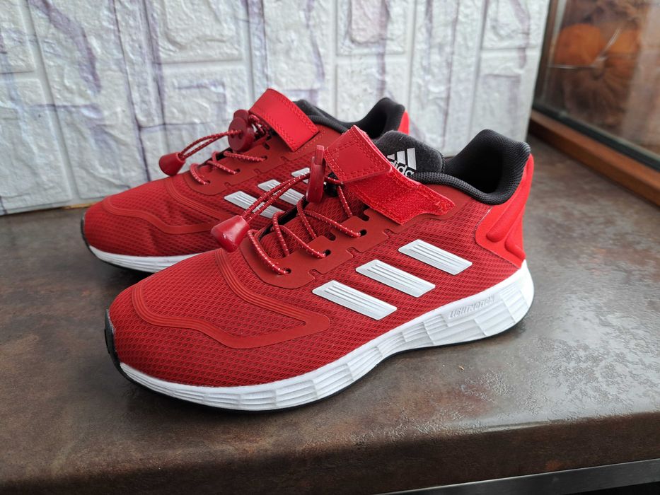 Детски маратонки ,кецове,Нови спортни обувки,ном.33 Adidas,адидас