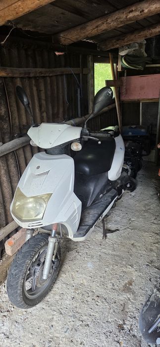 Vand urgent scuter