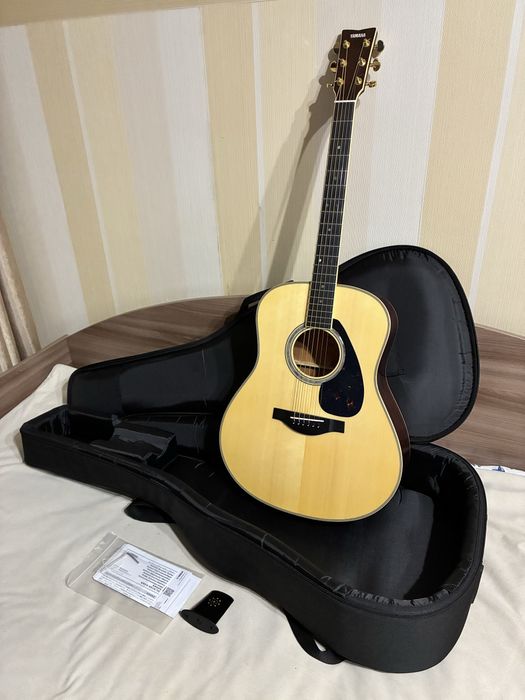 Yamaha LL16M электроакустическая гитара
