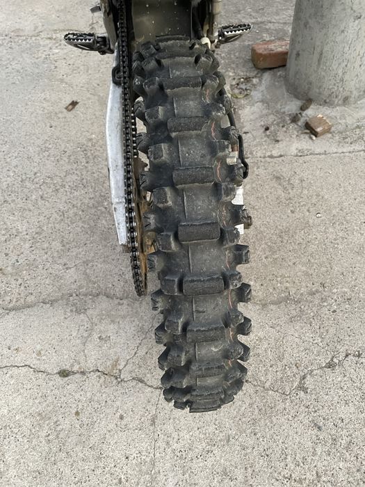 Kavasaki kxf 250 2009 în stare inpecabila are 60 de ore ssau schimb acept variante