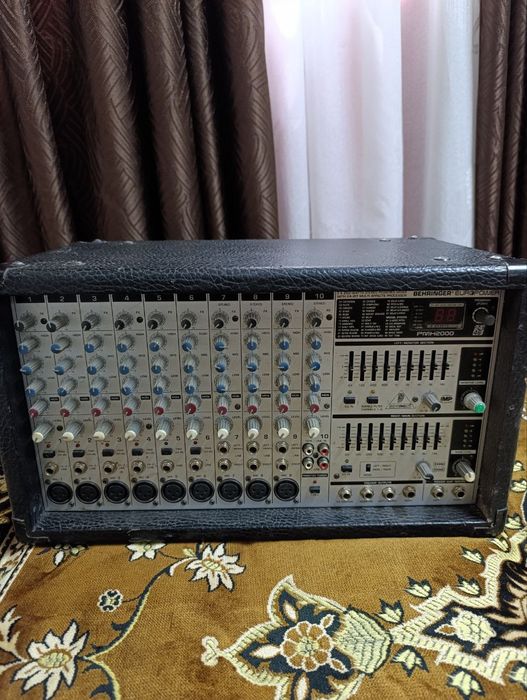 Усилитель+пульт, 2в1