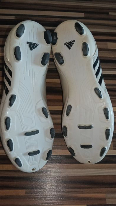 Ghete fotbal crampoane 36 Adidas F10