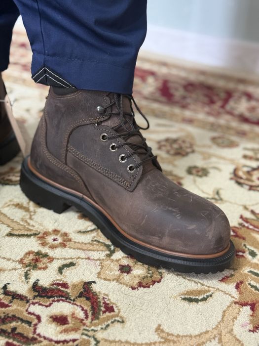 Спец ботинки red wins