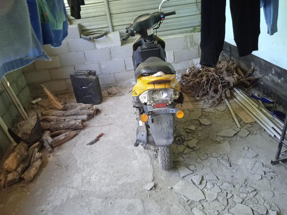 Продам скутер 80куб