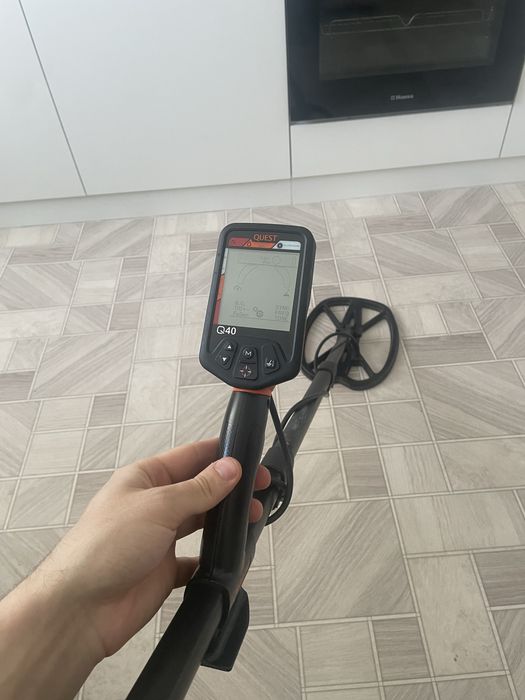 металлоискатель Quest Q40