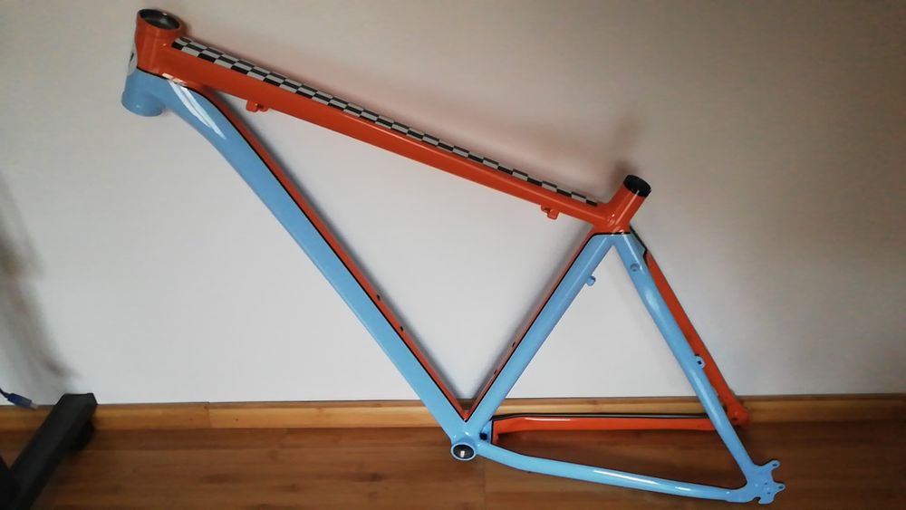 De vanzare cadru Cannondale 29" vopsit custom GULF
