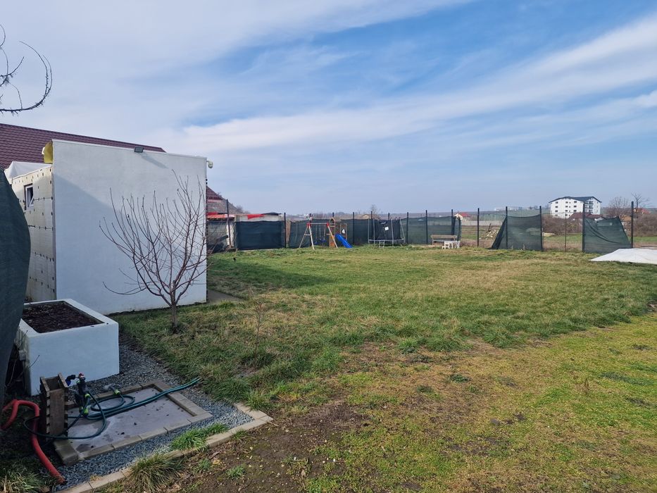 Vând Teren Intravilan