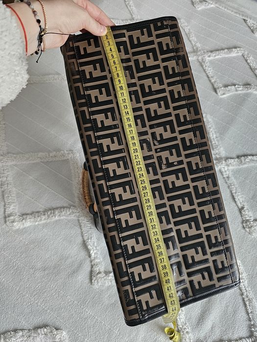 Geanta fendi model tote cel mai mare