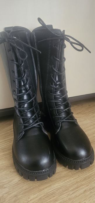 Детски черни кожени кубинки