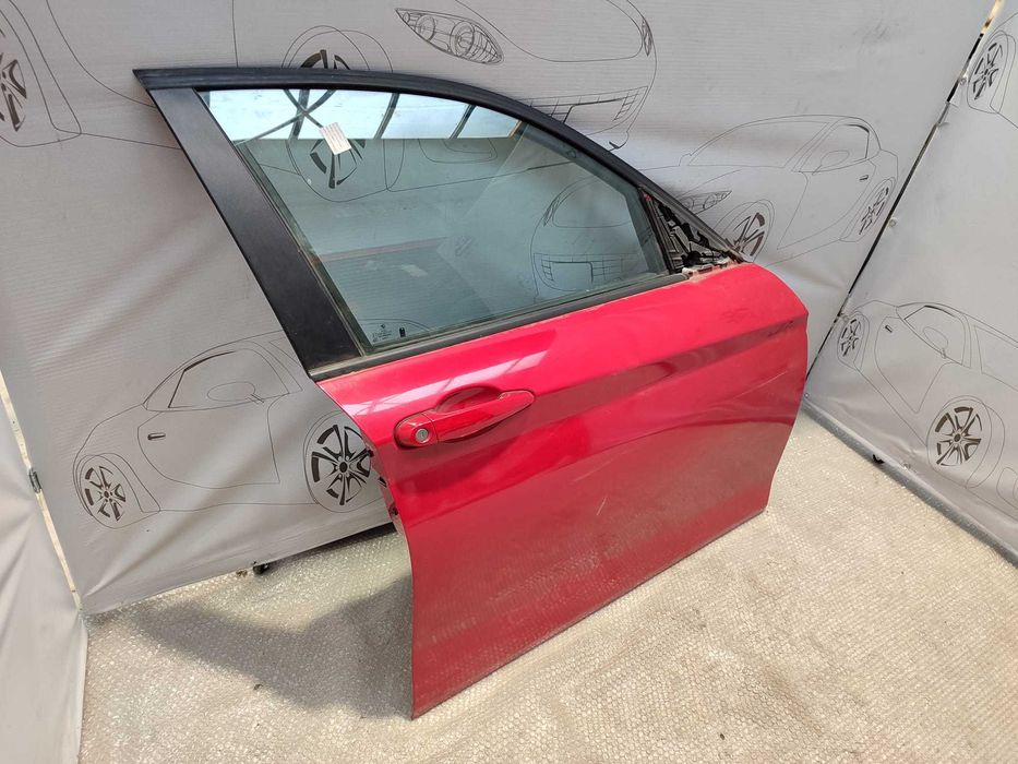 Ușă Față Dreaptă BMW 1 F20, F21 Hatchback Roșu Cod Culoare Karmesinrot A61 2012 / [2011-2019] / 41007284512 (2B)
