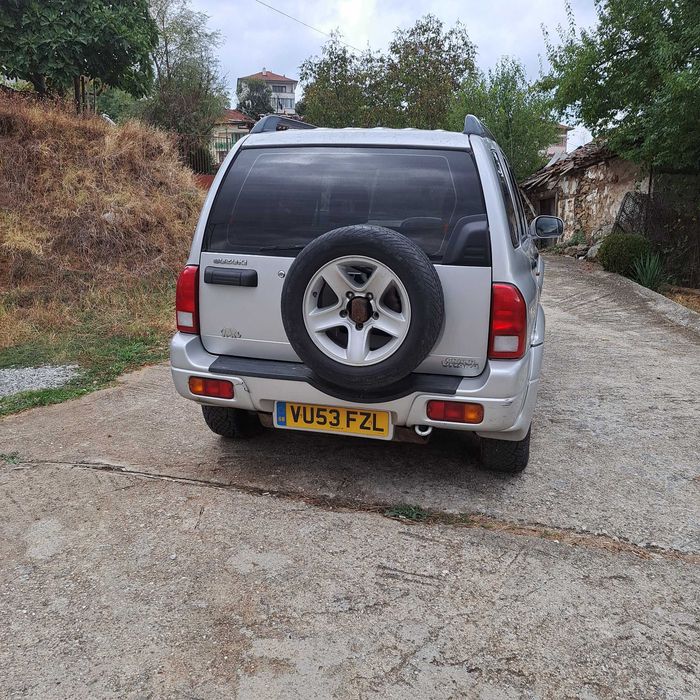 Suzuki grand vitara 128 к.с Бензин