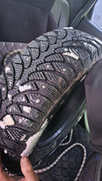 Продам шины зимние